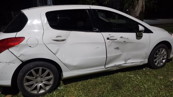 Funes: choque de auto y moto con dos heridos, fuga y alcoholemia positiva
