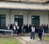 San Cristóbal: un minuto de silencio marcó el regreso a la escuela tras el ataque