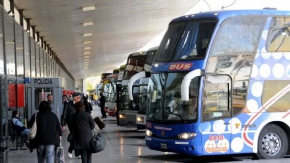 Cambia el transporte entre Rosario y Santa Fe por la ruta 11: más frecuencias y un solo boleto