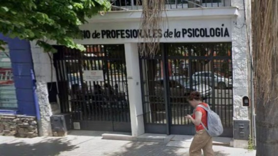 Falsa psicóloga: fue imputada una mujer en Santa Fe por dar sesiones de terapia sin título durante años