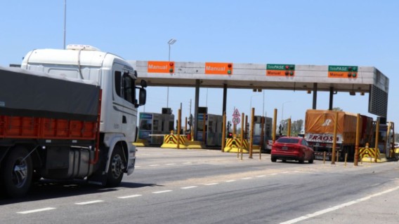 Ya rige el aumento del peaje en la autopista Rosario-Santa Fe: cuáles son las nuevas tarifas